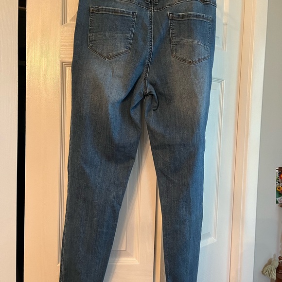 1822 Women’s Distressed Jeans Size 12 - Picture 3 of 4